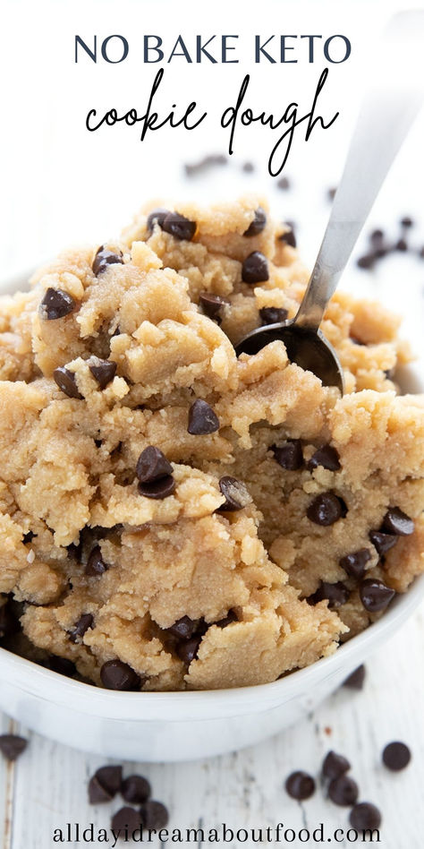 Close up shot of keto cookie dough in a white bowl, with a spoon sticking out of it. Low Carb Cookie Dough, Keto Cookie Dough, Cookie Dough Recipe, Postre Keto, Keto Chocolate Chips, Cookie Dough Recipes, Vegan Gluten Free Recipes, No Calorie Foods, Keto Cookies