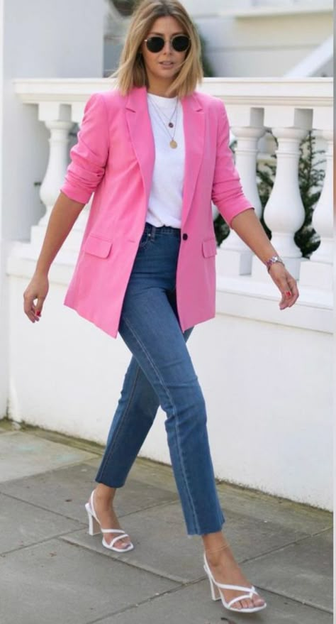 #trendy baby pink beautiful brazer Pink Blazer Outfit Casual, Pink Blazer Outfit, Blazer Outfit Ideas, Blazer Rosa, Blazer Outfits Casual, Blazer Outfit, Pink Blazer, Trendy Baby, Blazer Outfits