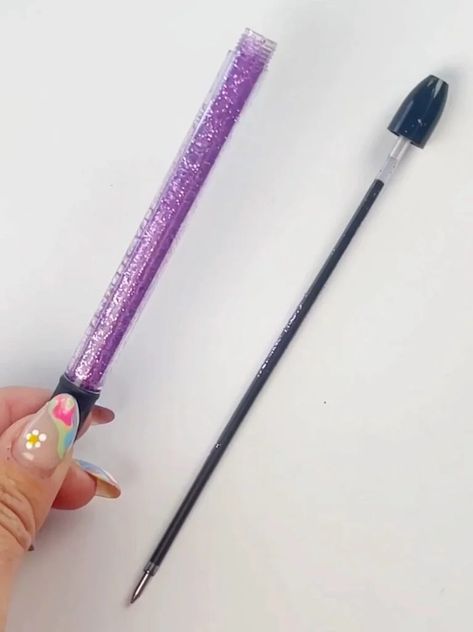 How to Make Glitter Pens the Easy Way Rsvp Pens Diy, Making Pens With Resin, Diy Ink Pens Ideas, Decorated Pens Diy, How To Make Glitter Pens With Epoxy, Uv Resin Glitter Pens, Glitter Ink Pens, Decorative Pens Diy, Floating Glitter Pens