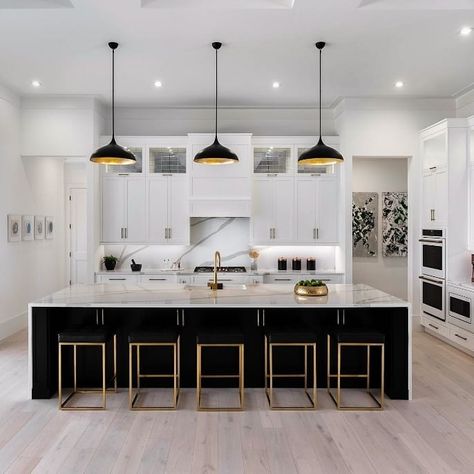 25 Black Kitchen Island Ideas to Embrace the Beauty of Dark Island Kitchens, Modern Black Kitchen, Almirah Designs, Kitchens Ideas, Black Kitchen Island, Decorating Kitchen, Organizer Kitchen, Dream Kitchens Design, Organization Kitchen