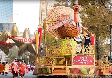 Macy's Parade, Macy's Day Parade, Macys Thanksgiving Parade, Macy’s Thanksgiving Day Parade, Thanksgiving Aesthetic, Macys Parade, Nyc Guide, Thanksgiving Parade, Thanksgiving Day Parade