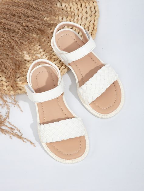 Sendals For Girl Heels, Chappals Woman Flats For Wedding, Simple Sandals Flat, Girly Shoes Flats, Girls Heels Sandals, Cute Flat Sandals, Grandma Outfit, White Sandals Flat, Types Of Sandals