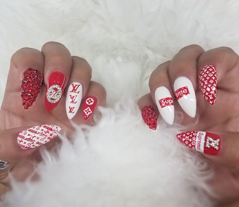 Stiletto nails with Louis Vuitton/ Supreme art Supreme Nails, Louis Vuitton Nails, Supreme Art, Louis Vuitton Supreme, Stiletto Nails, How To Do Nails, You Nailed It, Louis Vuitton, Nails