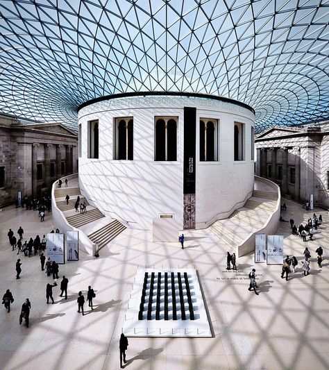 The Great Court of the British Museum, London, England.  Photo by Alessandro Alberghina. Norman Foster Architecture, Places To Visit In London, Richard Rogers, British Museum London, Museum Logo, Museum Photography, London Vibes, Old Abandoned Houses, Norman Foster