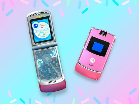 Vintage Y2K Pink Motorola Razor Mobile Flip CellPhone.works.as is. by Piddlinpixie on Etsy Razor Phone, Pink Razor, Motorola Phone, Pink Sparkles, Flip Phone, Flip Phones, Y2k Pink, Vintage Radio, Horse Girl