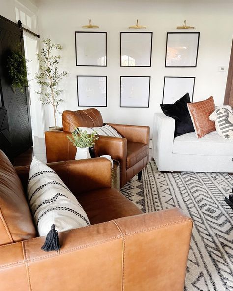 Brown Leather Accent Chairs, Leather Accent Chairs, Brown Leather Couch Living Room, Tiny Apartment Decorating, Leather Chair Living Room, Leather Couches Living Room, Chairs For Living Room, White Couch, Black And White Living Room