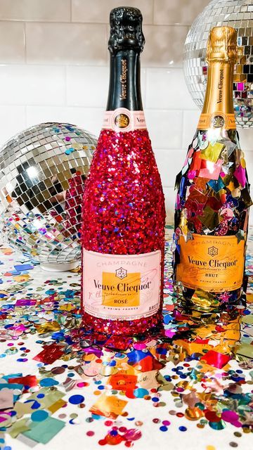 Confetti Champagne Bottle, Champagne Bottle Goals, Painted Champagne Bottle Nye, Sparkle Champagne Bottle, Champagne Diy Bottle, Jeweled Champagne Bottle, Disco Ball Champagne Bottle Diy, Disco Wine Bottle, Painted Champagne Bottle New Years