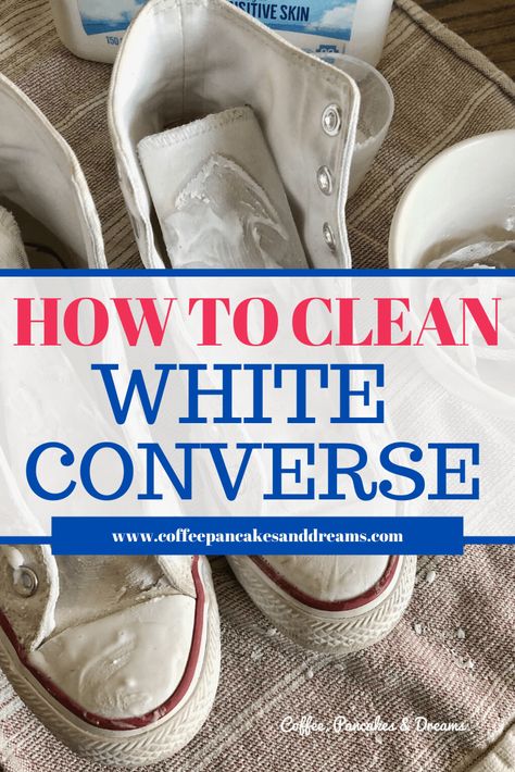 Dirty White Converse, How To Clean Shoelaces, Shoe Cleaner Diy, Clean White Converse, How To Whiten Shoes, Cleaning White Canvas Shoes, Cleaning Converse, Clean Canvas Shoes, How To Clean White Converse