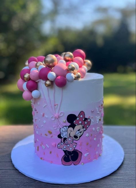 Minnie Mouse Cake Design, Minnie Mouse Birthday Theme, Second Birthday Cakes, Friends Birthday Cake, Minnie Mouse Birthday Decorations, Minnie Y Mickey Mouse, Baby First Birthday Cake, Cake Pop Decorating, Bolo Minnie