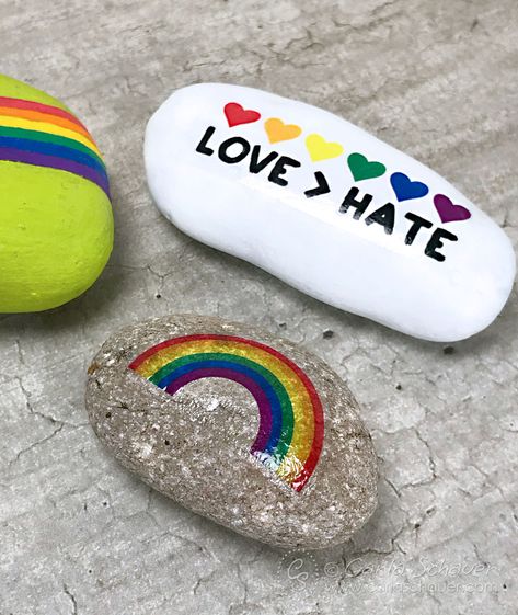 Pride Picnic Ideas, Pride Diy Ideas, Pride Arts And Crafts, Pride Rock Painting, Pride Painted Rocks, Pride Craft Ideas, Pride Crafts For Kids, Pride Crafts To Sell, Gsa Club Ideas