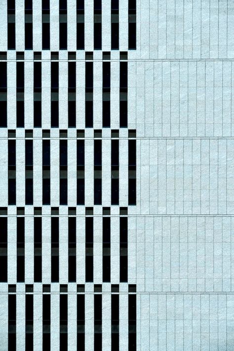 HVW Headquarter,© Jin Ming Zheng Geometric Facade, Facade Texture, Facade Pattern, Building Skin, Architecture Facade, Patio Grande, Building Facade, Facade Architecture, Facade Design