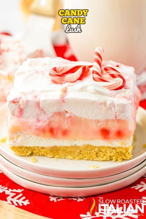 Candy Cane Lush Layered Dessert - The Slow Roasted Italian Chocolate Fluff, Italian Candy, No Bake Recipes, Peppermint White Chocolate, Candy Cane Dessert, Peppermint Dessert, Slow Roasted Italian, Crockpot Candy, Golden Oreo