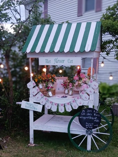 Night To Shine, Market Stands, French Flowers, Flower Cart, Flower Stand, Flower Stands, Flower Farm, Fresh Cut, Diy Flowers