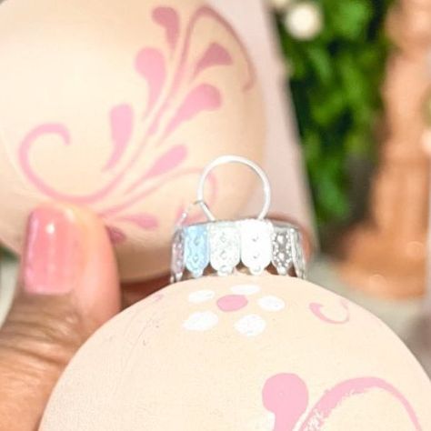 Pink Jasmin | Easy DIY Crafts on Instagram: "DIY Mexican inspired ornaments 🎀🎄 PART 5 Y’ALL… I’m filling my homesickness with this project of creating a Mexican inspired tree for my bedroom and I think I’m a little obsessed 😆. I used the design on my barro mugs as an inspiration for this design. I usually make my own “terracotta paint” mixing baking soda and craft paint but I just found this terracotta paint at Michaels and I had to try it & LOVE IT! Supplies: Ornaments- Dollar 25 Tree Terracotta paint- 7015 Mesa Pink (Michaels) FolkArt Matte- 6451 Vintage Tea Rose" Diy Terracotta Christmas Ornaments, Diy Mexican Christmas Ornaments, Barro Ornaments Mexican, Mexican Christmas Tree Ornaments, Mexican Theme Christmas Tree Ornaments, Mexican Tin Ornaments, Terracotta Paint, Tea Roses, Easy Diy Crafts