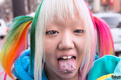 Tongue Piercings in Harajuku hmm I don't think I would enjoy food as much with all those! Lol 2 is my limit! Short Scene Haircuts, Ugliest Tattoos, Emo Hair Color, Scene Girl Hair, Scene Haircuts, Scene Wig, Punk Rock Hair, Tongue Piercings, Worst Tattoos