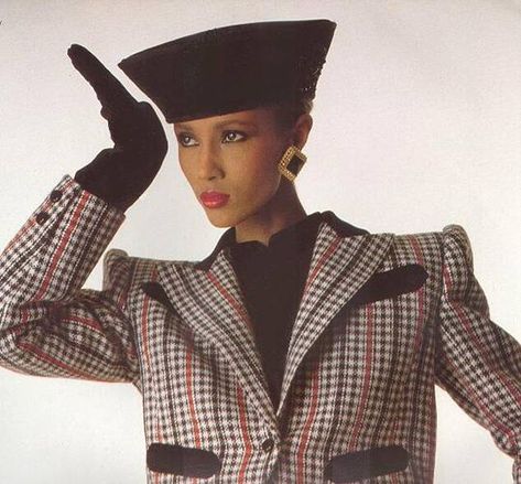 Photos from Iman's Ageless Beauty Through the Years - E! Online Black 80s Fashion, Iman Model, Black Supermodels, Look 80s, 80’s Fashion, Fashion 80s, 90s Supermodels, Valentino Couture, Ageless Beauty