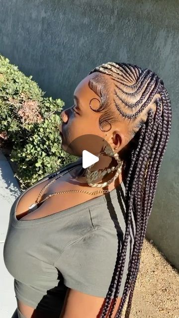 Feed In Braids And Knotless Braids, Box Braids With Feed In Braids, Knotless Braids With Stitch Braids, Scalp Knotless Braids, Knotless Box Braids With Lemonade Braids, Knotless Braids With Lemonade Braids, Feed In With Box Braids In The Back, Fishbone Hairstyles For Black Women, Cute Braided Styles For Black Women