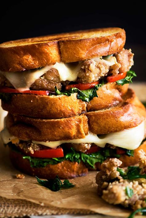 Taiwanese Popcorn Chicken Grilled Cheese Sandwich - Ultra crispy fried marinated chicken with a bomb salt pepper seasoning stuffed between buttered bread and ooey gooey melting cheese. Chicken Grilled Cheese Sandwich, Chicken Toast, Toast Chicken, Taiwanese Popcorn Chicken, Chicken Grilled Cheese, Chicken Melts, Grill Cheese Sandwich Recipes, Chicken Grilled, Cheese Sandwich Recipes