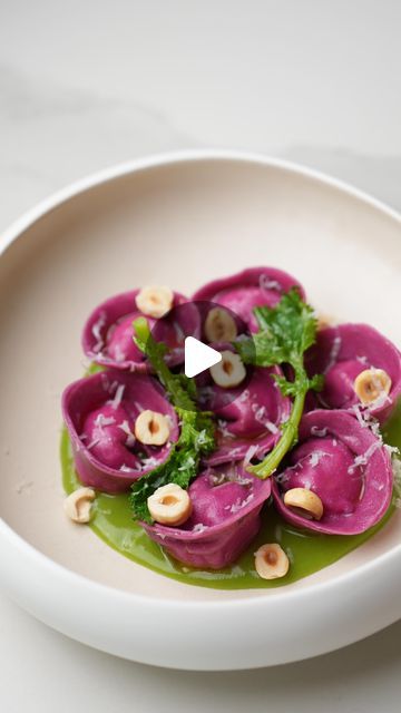 Tortellini Plating Ideas, Ravioli Fine Dining, Tortellini Plating, Ravioli Plating, Smoked Burrata, Ravioli Gourmet, Gourmet Pasta Plating, Pasta Plating, Beetroot Ravioli