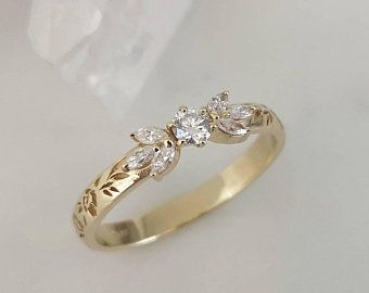 Wedding Fits, Engagement Ring Dainty, Flower Diamond Ring, Dainty Diamond Ring, Marquise Diamond Engagement Ring, Dainty Engagement Rings, Cute Engagement Rings, Future Engagement Rings, Ring Flower