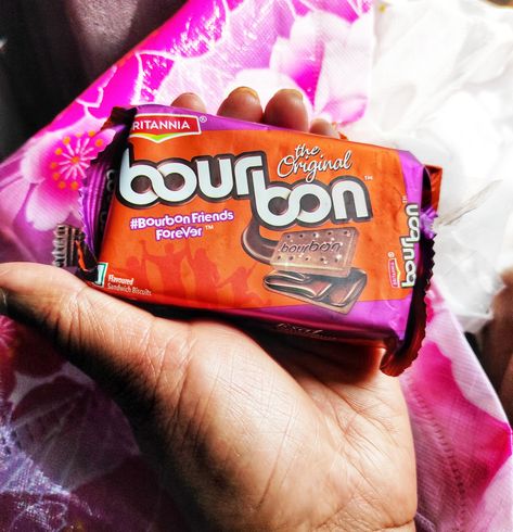 Bourbon Biscuits, Food Snapchat, Pop Tarts, Bourbon, Tart, Biscuits, Gum, Snack Recipes, Snapchat