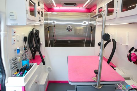 Dog Grooming Van Mobile, Mobile Pet Grooming Ideas, Dog Grooming Accessories, Mobile Grooming Van Interior, Dog Grooming Trailer Ideas, Mobile Pet Grooming Van, Mobile Dog Grooming Van Ideas, Dog Grooming Van Ideas, Mobile Grooming Ideas