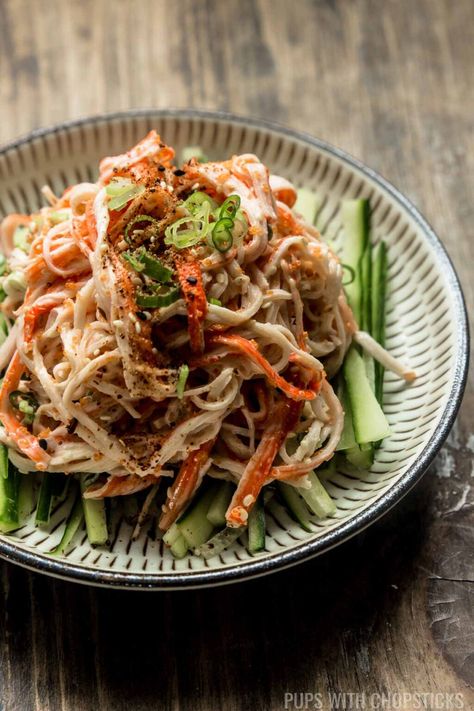 A quick and easy 10 minute Japanese kani salad recipe made with shredded crab sticks, cucumbers, and a creamy sesame mayonnaise dressing. #japaneserecipe #crabsalad #easyrecipe #japanesefood #kanisalad Japanese Crab Salad Recipe, Japanese Kani Salad Recipe, Japanese Kani Salad, Japanese Crab Salad, Kani Salad Recipe, Salad Japanese, Roasted Turkey Legs, Kani Salad, Japanese Salad