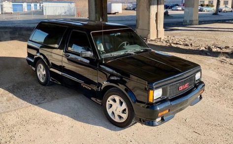 Buy One Now: 1993 GMC Typhoon #ForSale #GMC - https://barnfinds.com/buy-one-now-1993-gmc-typhoon/ 72 Gmc Truck, S10 Chevrolet, Gmc Cyclone, Gmc Typhoon, 1972 Gmc Truck, 70s Gmc Truck, Best Suv Cars, 1977 Chevy K10 4x4, Chevy Luv