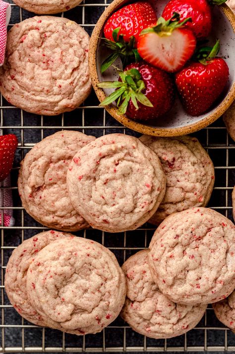 Strawberry Yogurt Cookies, Double Strawberry Cookies, Strawberry Iced Oatmeal Cookies, Easy Strawberry Cookie Recipes, Soft Strawberry Cookies, Strawberry Cookies Fresh Strawberries, Strawberry Milk Cookies, Strawberry Cookies Aesthetic, Recipes For Old Strawberries