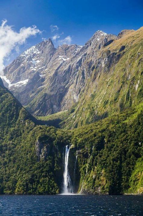 Milford Sound, Fiordland National Park, New Zealand Milford Sound New Zealand, Milford Sound, Beautiful Waterfalls, Queenstown, Places Around The World, Auckland, Wonderful Places, Vacation Spots, Beautiful World