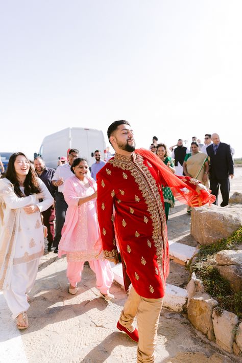 Hindu Destination Wedding in Portugal – Portugal Wedding Photographer 9  This gorgeous Portuguese wedding inspiration might as well be our Virtual Summer 2020.  #bridalmusings #bmloves #summer2020 #summer #portugal #weddinginspo #weddinginspiration #portuguesewedding #ido #beach #hinduwedding Portuguese Wedding, Lisbon Wedding, Hindu Ceremony, Palace Wedding, Portugal Lisbon, Sea Wedding, Portugal Wedding, Wedding Abroad, Dress Attire