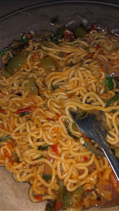 Noodles Snap Streak, Night Maggie Snap, Late Night Snacks Snap, Night Cravings Snapchat, Fake Snap Pic Food, Maggie Snap, Food Snaps Night, Snacks Snap, Chilli Garlic Noodles