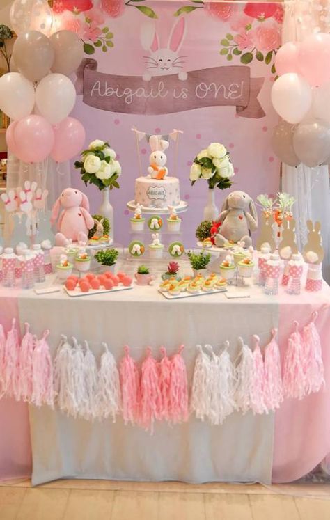 Cute Bunny First Birthday main table #babyshowerideas4u #birthdayparty #babyshowerdecorations #bridalshower #bridalshowerideas #babyshowergames #bridalshowergame #bridalshowerfavors #bridalshowercakes #babyshowerfavors #babyshowercakes Bunny Theme Party Decor, Easter Party Theme Ideas, Some Bunny Turns One Party Ideas, Bunny Party Ideas Birthdays, Bunny Theme 2nd Birthday Party, Bunny Bday Party Ideas, Bunny Theme 1st Birthday Party, Some Bunny Birthday Party, Somebunny Is Turning One Decorations