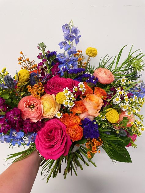 Colorful Wedding Flowers Bouquet, Vivid Wedding Flowers, Colorful Boho Wedding Bouquet, Colorful Wedding Flower Bouquets, Multicolor Bouquet Wedding, Multi Colored Flower Bouquets, Bright Fall Flowers Wedding, Bright Flower Bouquet Prom, Bright Colored Flowers Wedding