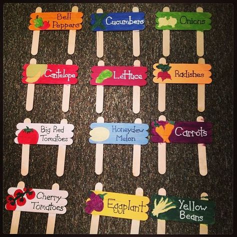 21 Cute and Easy DIY Garden Markers Family Garden, Garden Labels, Have Inspiration, School Garden, Garden Markers, Plant Markers, Garden Club, Community Gardening, Garden Signs