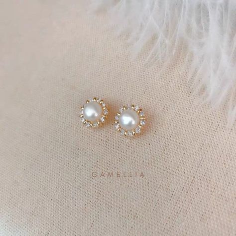 [CommissionsEarned] 'Delicate Pearl And Cz Stud Earrings - Dainty Earrings - Small Earrings - Minimalist EarringsGift For Her Minimalist Delicate Design, This Earrings Is Truly Timeless And Suitable For Everyday Wear. Dimension: 8 Mm X 8 Mm Base Metal: Sterling Silver (S925) Plating: 14K Yellow Gold Vermeil The 'Single' Option Means Either One Of The Left Or Right Ears, Meaning Single. 'A Pair' Means Both Left And Right Ears, One Pair. Packaging: All #goldearringsforwomen Pearls Studs Earrings, Simple Bridal Earrings, Simple Pearl Earrings, Small Pearl Earrings, Bridal Earrings Studs, Antique Gold Earrings, Gold Earrings Models, Diamond Fashion Jewelry, Minimalist Earrings Gold