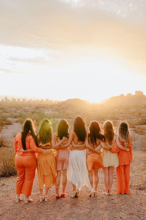 Bachelorette party wearing monochromatic outfits at Papago Park in Phoenix. Bachelorette Photoshoot Ideas, Girls Trip Photoshoots, Bachelorette Party Photos, Bachelorette Arizona, Bachelorette Photo Ideas, Bachelorette Pictures, Bachelorette Photography, Galentines Shoot, Bachelorette Party Aesthetic