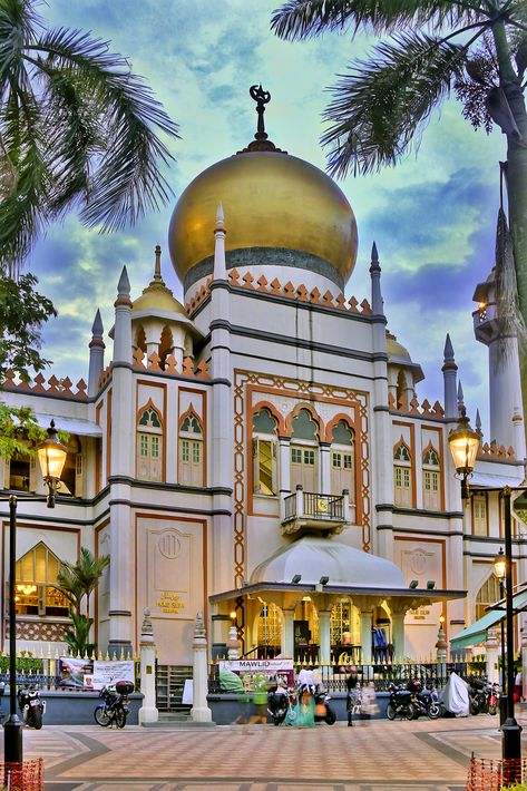 Sultan Mosque at Kampong Glam, Singapore Hari Raya Haji, Eid Makeup Look, World Market Furniture, Kampong Glam, Prophet Ibrahim, Burgundy Makeup Look, Kylie Jenner House, Raya Haji, Singapore Trip