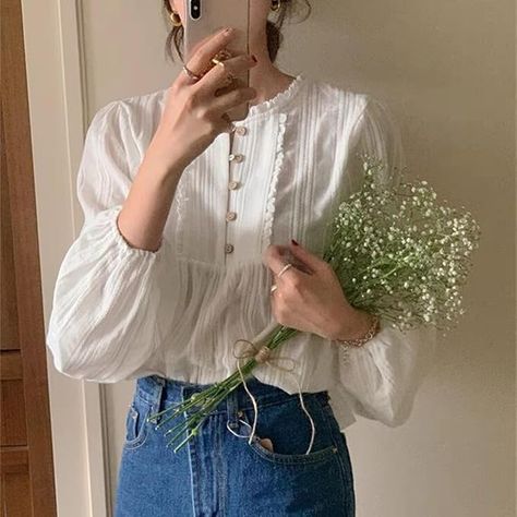 Korean Version of Women's Shirt, Women's Sweet Round Neck Pleated Small lace top, Women's Long Sleeved Shirt top#PinterestInspiration #PinterestTrends #PinterestAesthetic #CutePinterestIdeas #PinterestGoals #KDrama2024 #KDramaFashion #KPop2024 #KPopOutfits #KoreanWave White Ruffle Blouse, White Long Sleeve Blouse, Retro Shirts, Women Shirts Blouse, Puff Sleeve Top, White Top, White Long Sleeve, Long Tops, Korean Fashion