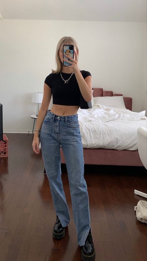 Basic Jeans Outfit, Aritzia Aesthetic, Aritzia Jeans, Aritzia Outfit, All Jeans, Everyday Outfit, Outfit Goals, Jeans Boyfriend, Fashion Outfit