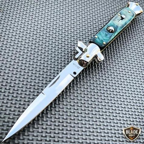 Dabi X Reader, Italian Knives, Stiletto Knife, Knife Aesthetic, Switchblade Knife, Knives Hunting, Knife Patterns, Kayaking Gear, Automatic Knives