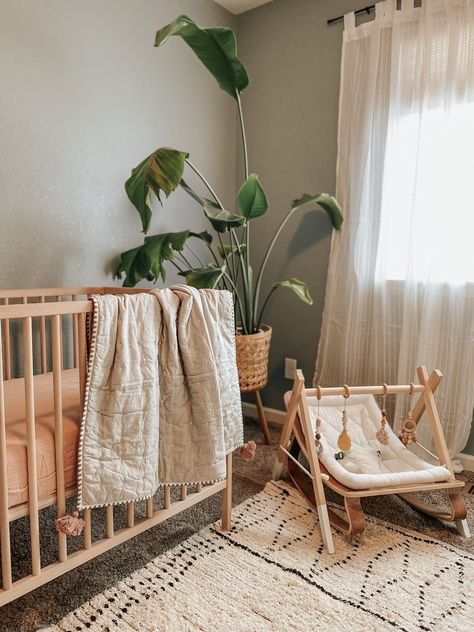 Build the nursery of your dreams with help from Crane Baby! Minimal Kids Room, Modern Baby Boy Nursery, Brown Crib, Minimal Nursery, Boho Baby Nursery, Baby Crib Sheets, Baby Room Inspiration, Nursery Room Design, Dream Nurseries