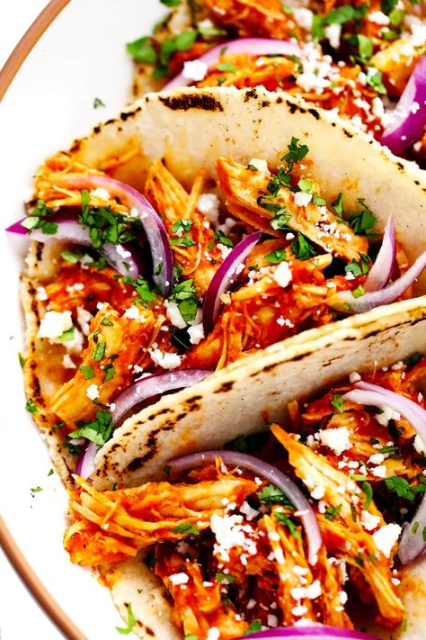 Chicken Tinga Tacos Recipe, Chicken Tinga Tacos, Tinga Tacos, Chicken Tinga, Quick Pickled Red Onions, Homemade Mexican, Mexican Dinner Recipes, Gimme Some Oven, Mexican Dinner