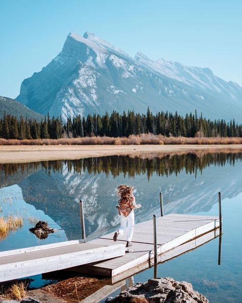 spent last week up in BANFF ⛰️🌲🩵 we had soooooooo much fun exploring this part of the world again. even though we had a full day of rain, our camping gear got a bit wet and we had to postpone some planned hikes due to the snow coverage on the mountains we made the most of it 🤍 until I’ve edited all the photos from our recent trip here are some favorite shots from the last time we were in banff & canmore in autumn 2021 🍁 Banff Summer, Summer Outfit Ideas, The Last Time, Camping Gear, The Snow, Summer Outfit, The Mountain, Summer Outfits, Hiking