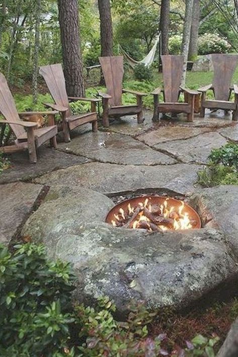 25 Rustic Fire Pit Ideas for Your Backyard - Nikki's Plate Rustic Outdoor Fire Pit Ideas, Natural Fire Pit Ideas, Rustic Outdoor Fire Pit, Rustic Fire Pit Ideas Backyard, Rustic Fire Pit Ideas, Rock Fire Pit, Rustic Fire Pit, Fire Pit Ideas Backyard, Outdoor Fire Pit Ideas