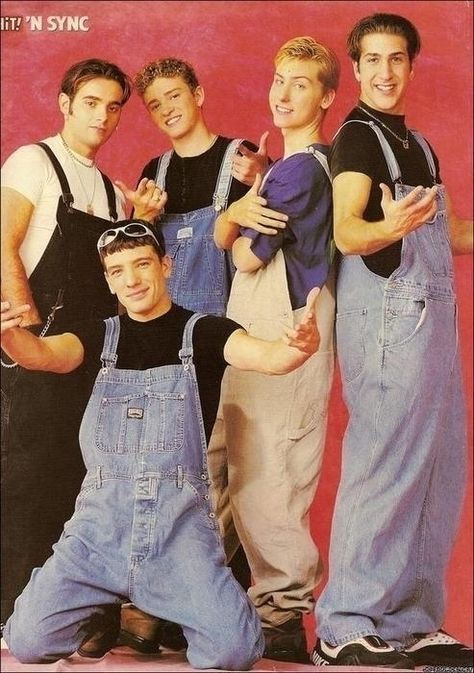 Men In Overalls, Wearing Overalls, 90s Boy Bands, 90s Overalls, Fashion Guys, Love The 90s, John Stamos, Band Outfits, Band Concert