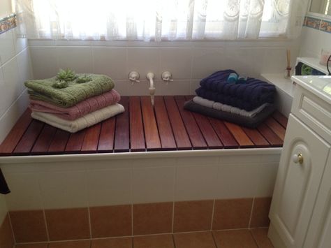 Removable Bathtub Cover, Bath Cover Ideas, Bathtub Cover Ideas, Bath Tub Cover Ideas, Bathtub Storage Ideas, Unused Bathtub Ideas, Bathtub Bench, Bathroom Tub Remodel, Bathtub Cover