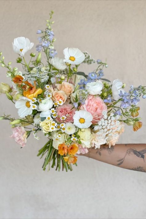 Early Spring Wedding Bouquets, Garden Inspired Wedding Flowers, Garden Elopement Ideas, English Country Wedding Flowers, Garden Party Bouquet, Wildflower Bridal Bouquet Summer, Cottage Garden Wedding Flowers, Colorado Wildflower Bouquet, Garden Party Wedding Bouquet