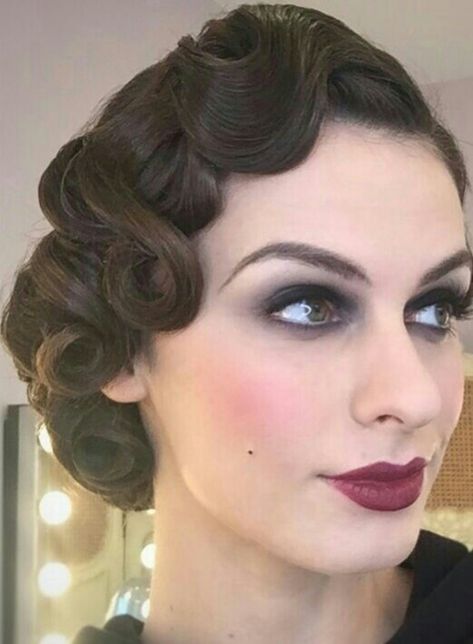 20s Hairstyles, 1920s Makeup Look, 1920 Hairstyles, 1920 Hair, 20s Hair, 1920s Makeup, Flapper Hair, Gatsby Hair, 1920s Hair