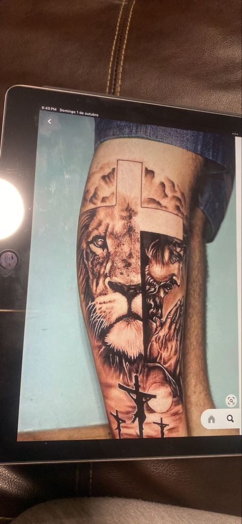 Jesus Tattoo Sleeve, Leg Tattoos For Men, Christus Tattoo, Calf Tattoo Men, Back Of Leg Tattoos, Best Leg Tattoos, Lion Tattoo Sleeves, Christ Tattoo, Full Leg Tattoos